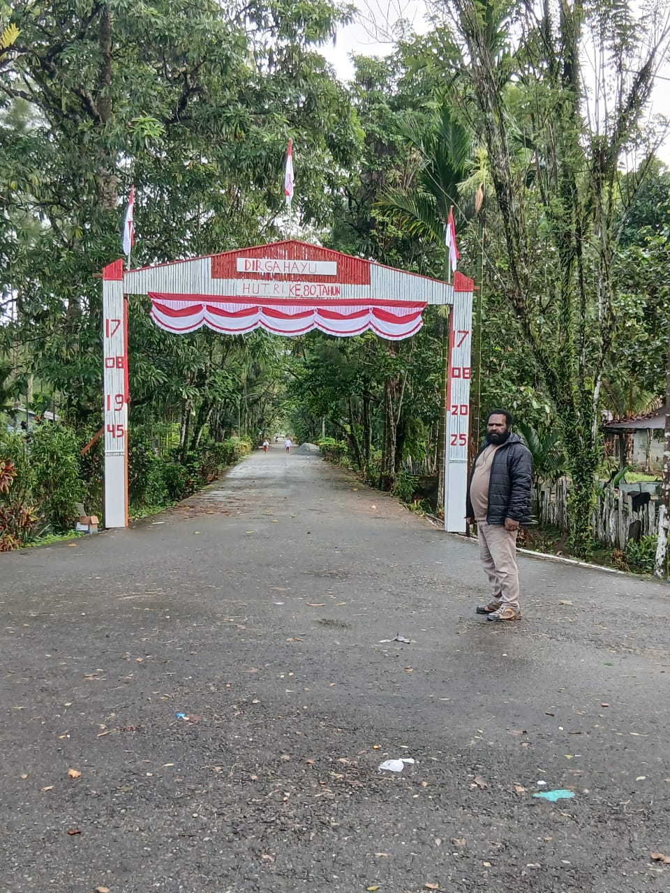 Gapura Utikini I Berdiri Megah, Wujud Cinta Warga pada Para Pejuang Kemerdekaan