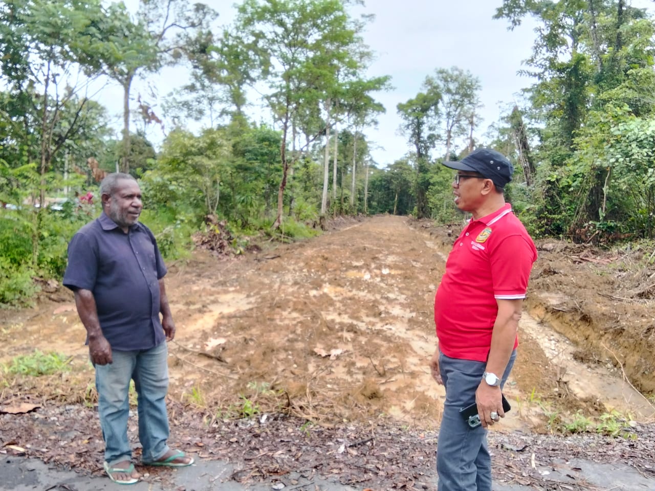 Bongkar Jalan Sepanjang 600 Meter dan Normalisasi Sungai Sepanjang 1 km