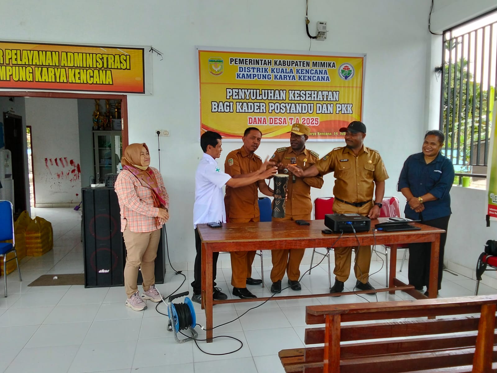 Pemukulan tifa secara bersama-sama