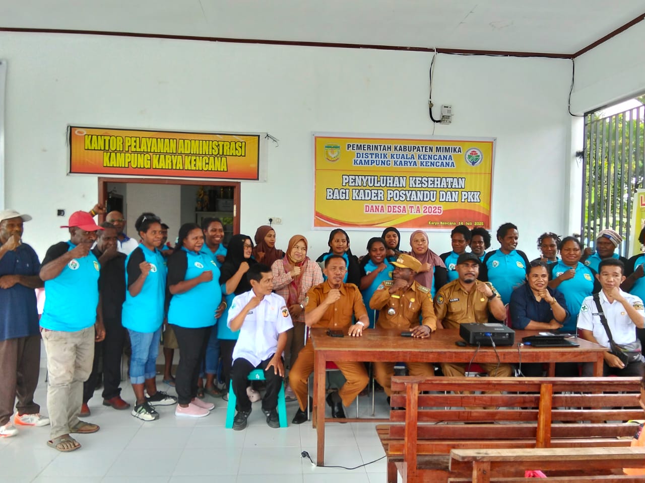 PENYULUHAN KESEHATAN DI KAMPUNG KARYA KENCANA, KADER POSYANDU DAN PKK DIHARAPKAN MENJADI PERPANJANGAN TANGAN DALAM KAMPANYE POLA HIDUP BERSIH