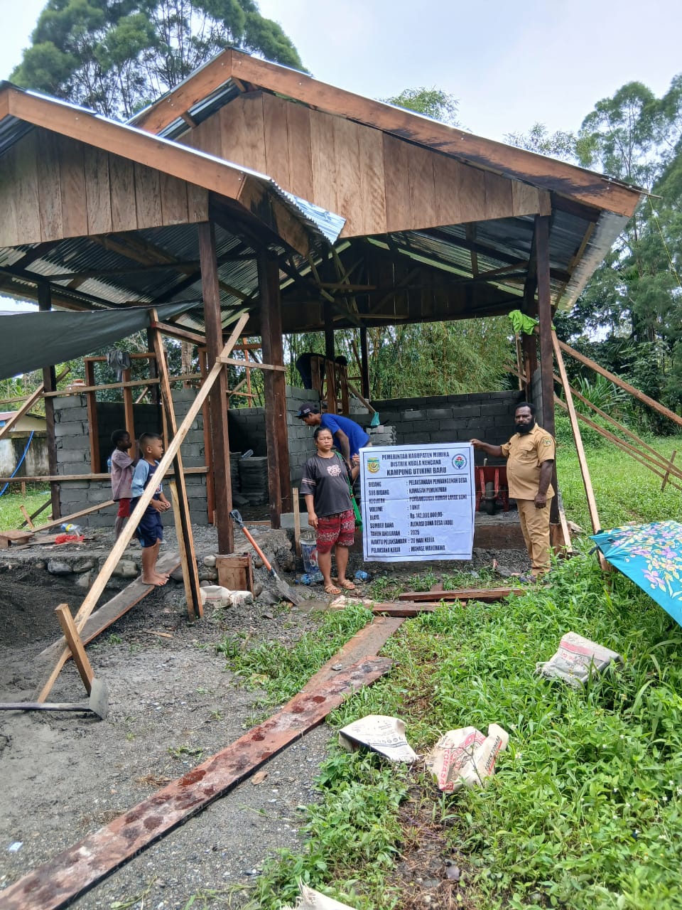 Rumah layak huni di Kampung Utikini I dalam tahap pembangunan