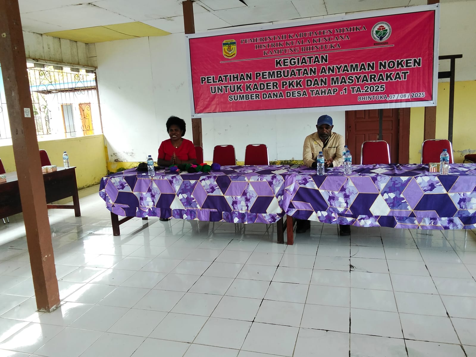 Pembukaan pelatihan menganyam noken