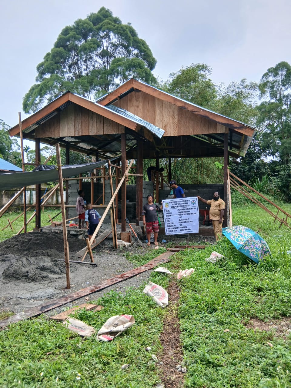 Rumah layak huni di Kampung Utikini I dalam tahap pembangunan