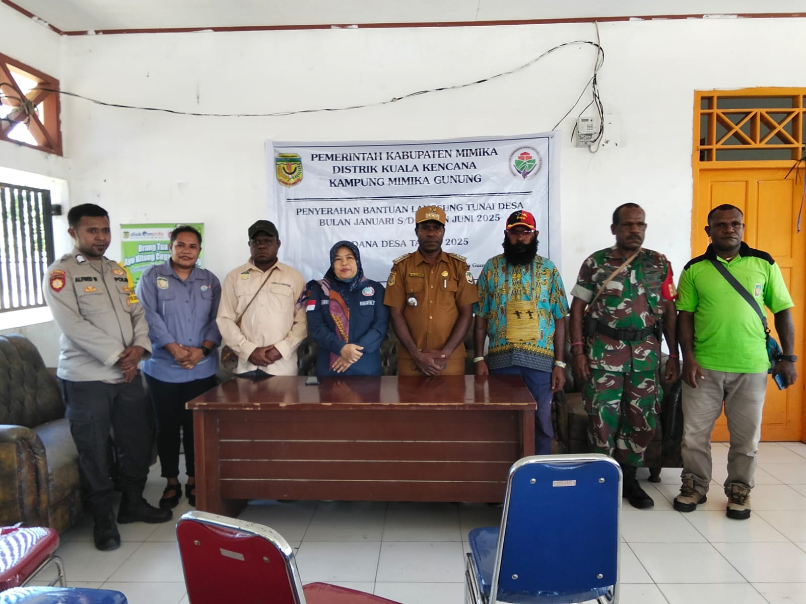 BANTUAN LANGSUNG TUNAI (BLT) SASAR JANDA DAN WARGA KURANG MAMPU DI MIMIKA GUNUNG
