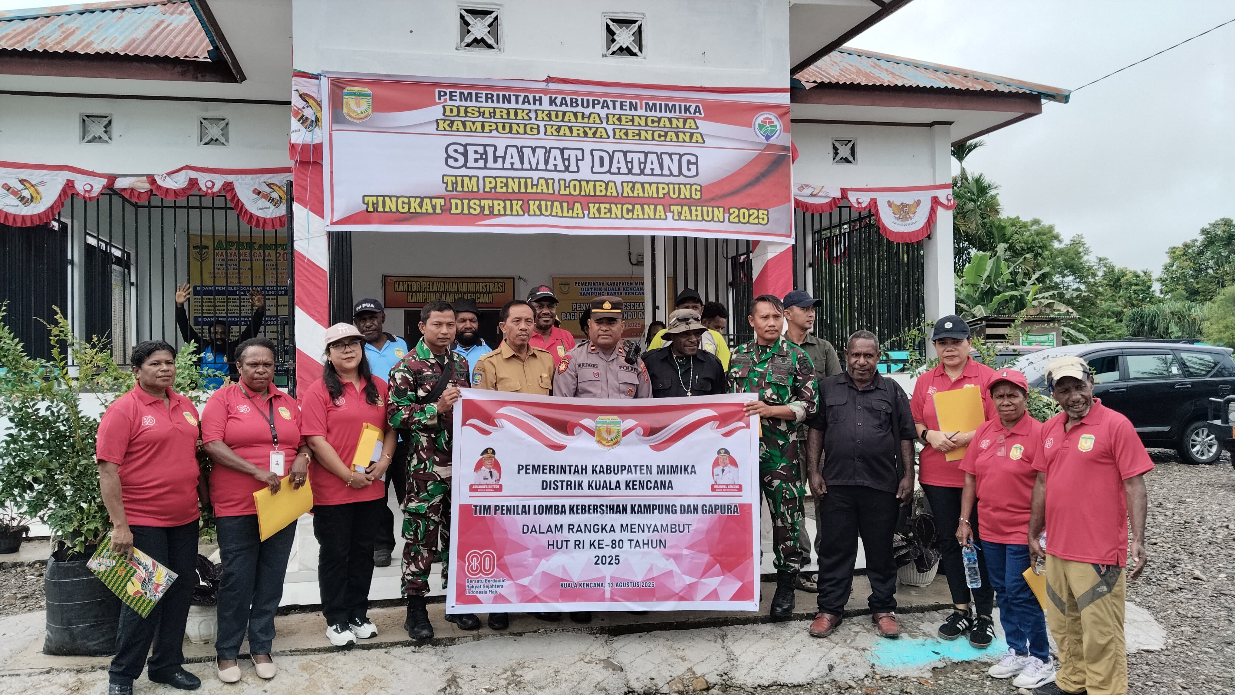 TIM PENILAI DISTRIK TURUN NILAI KAMPUNG KARYA KENCANA SAMBUT HUT RI KE-80